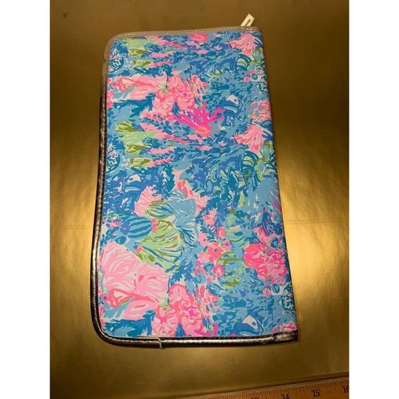 Lilly Pulitzer Fished My Wish Bi-Fold Travel Organizer‎ Floral Wallet Clutch - Picture 7 of 7